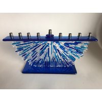 Blaue Streifen Fusing Glas Menorah von PJsGlassCreations