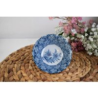 Vintage Blaue Und Weiße Kleine Porzellanschale, Schmuckstückschale, Lollyschale, Süßigkeitenschale Vintage Blaue Und Weiße Kleine Porzellanschale, Schmuckstückschale, Lollyschale, Süßigkeitenschale von PKTreasureHunting