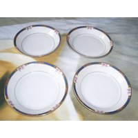 Jahrgang Hutschenreuther Selb Bavaria Set Von 4 Gold Trim Suppeschalen von PKsLoft