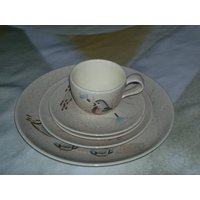 Vintage Mid Century Modern Rote Flügel Keramik Quail Bob Weiß 5 Stück Platzeinstellung von PKsLoft