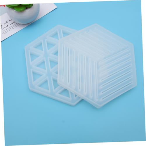 PLAFOPE 2 Stück Silikon Untersetzer Formen Sechseckig mit Hohlstreifen und Dreieck Design Hitzebeständig Flexibel Antihaftbeschichtet für Fondant Backen Epoxidharz DIY und Kreative PLAFOPE 2 Stück Silikon Untersetzer Formen Sechseckig mit Hohlstreifen und Dreieck Design Hitzebeständig Flexibel Antihaftbeschichtet für Fondant Backen Epoxidharz DIY und Kreative von PLAFOPE