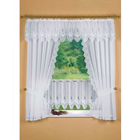 Fensterdekoration mit aufwendiger Plauener Stickerei von PLAUENER STICKEREI