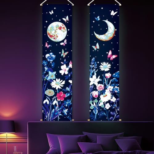 PLIGREAT 2 Packung Schwarzlicht Wandteppich Mit Sonne Und Mond UV Reaktiv Vertikaler Wandbehang Mit Quasten Florale Pflanzen Neon Wandteppich Für Schlafzimmer Wohnzimmer Hintergrund Heimkunstdekor von PLIGREAT