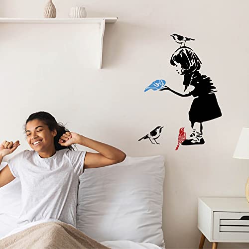 PLIGREAT Banksy Mädchen mit Vogel Wandtattoo für Wohnzimmer Schlafzimmer Cafe Wandkunst Banksy Street Graffiti Wandsticker von PLIGREAT