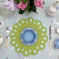 Tröpfchen-Grüne Handgemachte Gewebe-Tischset Bluetrim-Gebogener Rand-Wasserdicht Gestickte Personalisierte Tisch-Tischunterlage Für Speisetisch-Dekor von PNRDecorShop