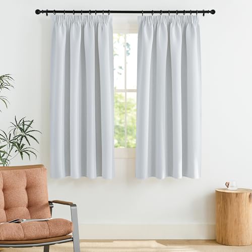 PONY DANCE Gardinen mit Kräuselband Kurz 2er Set H 145 x B 140 cm Thermovorhang Hitzeschutz Verdunklungsgardine für Schienensystem Wohnzimmer Vorhänge Verdunkelung, Grau-weiß von PONY DANCE