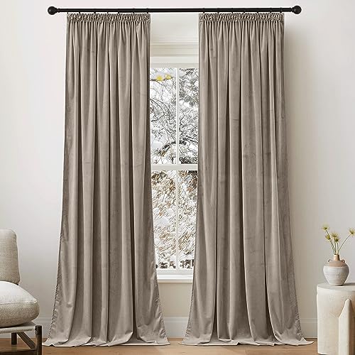 PONY DANCE Velvet Curtains Taupe Wohnzimmer Gardinen Samt Kräuselband Kurz 2er Set H 160 x B 132 cm Thermogardine Wärmeisolierend Weiche und Schwere Vorhänge Samt Verdunkelung (Gewicht: 300g/m²) von PONY DANCE