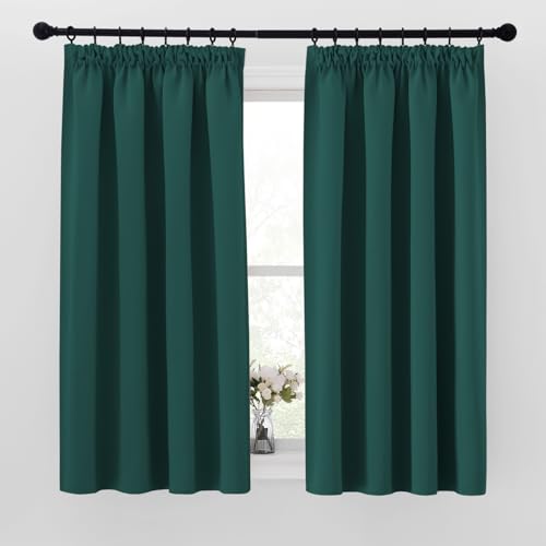 PONY DANCE Verdunklungsvorhänge mit Kräuselband für Schiene 2er Set H 145 x B 140 cm Vorhang Dunkelgrün Blickdicht Fenstervorhänge Kurz Thermogardine Kälteschutz Kräuselband Curtains Blackout von PONY DANCE