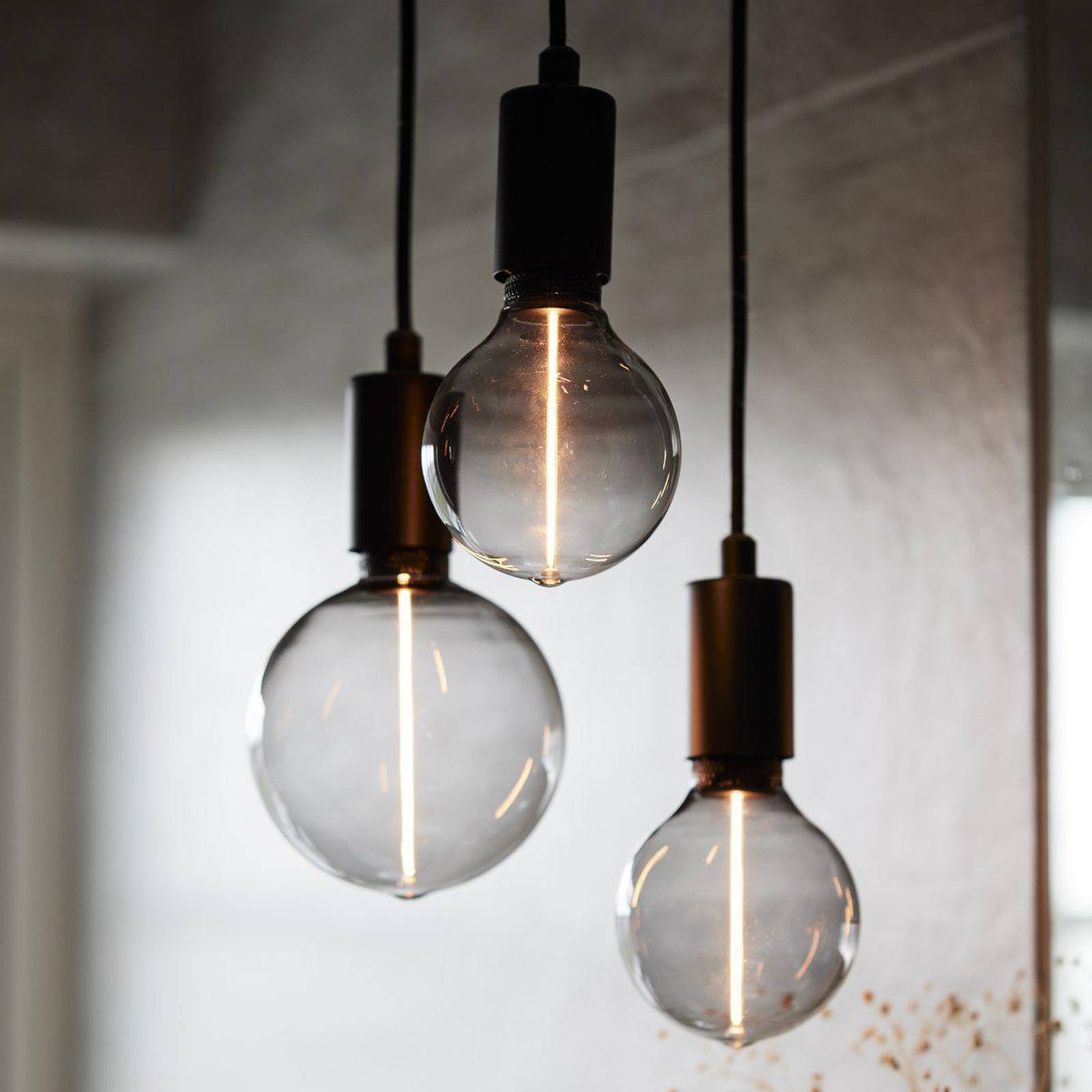 PR Home Edge LED-Leuchtmittel E27 grau 2W 1800K dimmbar G125 PR Home Edge LED-Leuchtmittel E27 grau 2W 1800K dimmbar G125 von PR Home