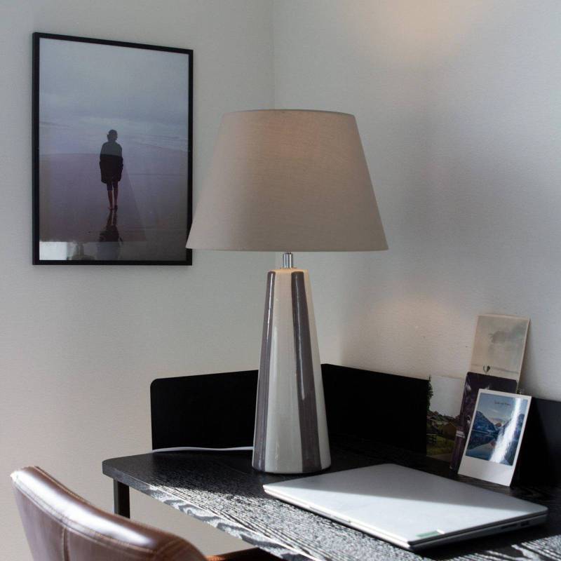 PR Home Tischlampe Leya, braun/weiß, Höhe 54 cm Metall/Stoff von PR Home