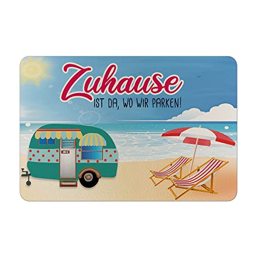 PR Print Royal Camping Fußmatte mit lustigem Spruch - Strand - Zuhause ist da, wo wir parken - Geschenkidee Camping Zubehör Campingmatte Vorzeltteppich | 60 x 40 cm von PR Print Royal