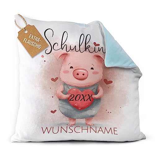 PR Print Royal Flauschiges Kissen zur Einschulung - Schulkind mit Name und Jahr personalisiert - Ferkel Kissen, personalisierte Geschenke zur Einschulung | Rückseite Hellblau, 40 x 40 cm von PR Print Royal