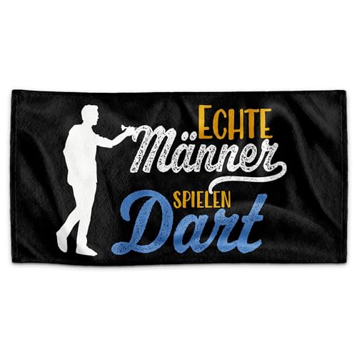 PR Print Royal Handtuch für Sportler mit Spruch - Echte Männer Spielen Dart - Geschenk Sportler, Geschenk für Dartspieler, Darten | Handtuch Geschenke für Männer, 140 x 70 PR Print Royal Handtuch für Sportler mit Spruch - Echte Männer Spielen Dart - Geschenk Sportler, Geschenk für Dartspieler, Darten | Handtuch Geschenke für Männer, 140 x 70 von PR Print Royal