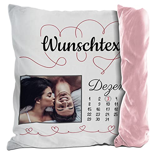 PR Print Royal Kissen Kalender selbst gestalten - mit anpassbarem Jahrestag, Text & Foto Bedrucken - Geschenk Valentinstag, Jahrestag, Paar, Liebe | inkl. Füllung, Rückseite Rosa, 40 x 40 cm von PR Print Royal