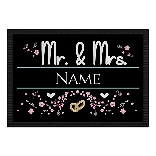 PR Print Royal Personalisierte Fußmatte mit Namen - Mr und Mrs mit Blumen und Ringe - Geschenke zum Einzug | rutschfest, 75x50cm mit Gummirand von PR Print Royal