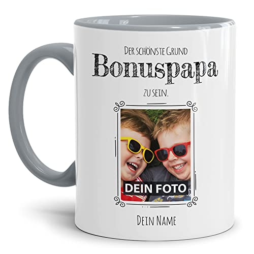 PR Print Royal Tasse mit Spruch - Der schönste Grund Bonuspapa zu Sein - Personalisierbare Keramiktasse mit Namen und Foto - Geschenk Bonuspapa - Innen & Henkel Grau, 300 ml von PR Print Royal