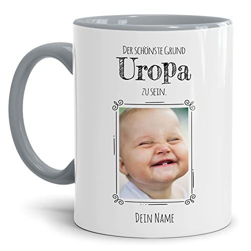 PR Print Royal Tasse mit Spruch - Der schönste Grund Uropa zu Sein - Personalisierbare Keramiktasse mit Namen und Foto - Geschenk Uropa - Innen & Henkel Grau, 300 ml von PR Print Royal