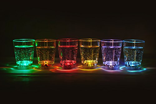 12 Stck. im Set LED beleuchtetes Schnapsglas Fassungsvermögen ca. 6 cl LED Trinkglas von PRECORN