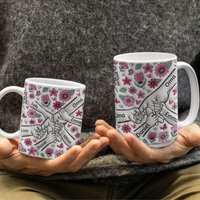 Tasse in Blumen Design, Mit Kinder Namen Personalisierbar, Geschenk Für Mama Oder Oma, 3D Optik von PRINTYOUxxx