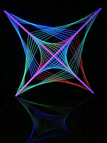 PSYWORK Schwarzlicht 2D StringArt | Fadendeko | Violet Flower I | 90 cm | UV aktiv | Fadenkunst Neon Wohndeko Dekoration Partydeko Psy Goa handgefertigt String Art Holz von PSYWORK