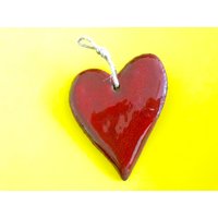 Rote Keramik Herzen Form Mit Schnur Zum Aufhängen An Der Wand, Auto-Rückspiegel, Fenster Usw. Als Kleines Handgefertigtes Spezielles Geschenk Für von PVGHandmade