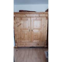 Kleiderschrank Gründerzeit Kleiderschrank Gründerzeit von PWMediaShop