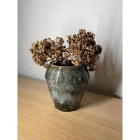 Schwarze Kantige Vase von PaKuKeramik