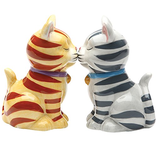 Striped Kissing Kittens Magnetized Tabby Cats Salt And Pepper Shaker Set by Pacific Trading von Pacific Giftware