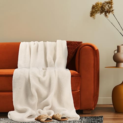 Paco Home Deko Wohnzimmer Decke Kinderzimmer Kuscheldecke Tagesdecke Waschbar Sofadecke Teddy Fell Flauschig Modern Uni, Farbe:Creme, Größe:200x240cm von Paco Home