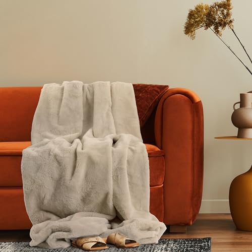 Paco Home Deko Wohnzimmer Decke Kuscheldecke Tagesdecke Waschbar Sofadecke Schlafzimmer Shaggy Einfarbig Flauschig Soft, Farbe:Beige, Größe:150x200cm von Paco Home