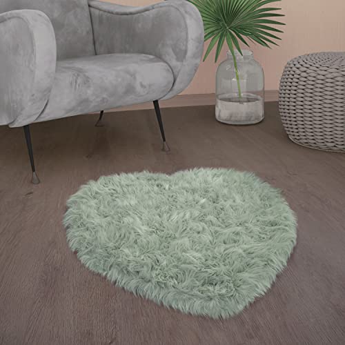 Paco Home Kunstfell Fellteppich Imitat Teppich Hochflor Sitzkissen Herzform Rund Fell Form, Grösse:80x75 cm Herz-Form, Farbe:Mint-Grün Paco Home Kunstfell Fellteppich Imitat Teppich Hochflor Sitzkissen Herzform Rund Fell Form, Grösse:80x75 cm Herz-Form, Farbe:Mint-Grün von Paco Home