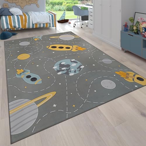 Paco Home Teppich Kinderzimmer Kinderteppich rutschfest Junge Mädchen Baby Spielteppich Rakete Planet Sterne Modern Waschbar Grau Blau Gelb, Grösse:200x290 cm Paco Home Teppich Kinderzimmer Kinderteppich rutschfest Junge Mädchen Baby Spielteppich Rakete Planet Sterne Modern Waschbar Grau Blau Gelb, Grösse:200x290 cm von Paco Home