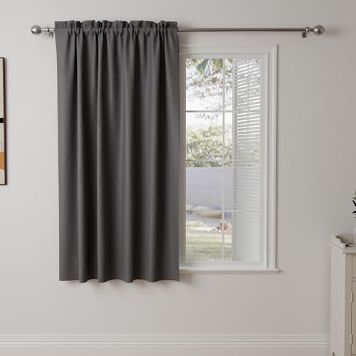 Pacok Verdunklungsvorhänge 1er Set Gardinen Blickdicht Thermo Hitzeschutz Gardine Lichtundurchlässig für Schlafzimmer Wohnzimmer,Dunkelgrau Kurz Vorhänge Verdunkelnd H 137 x B 113 cm von Pacok