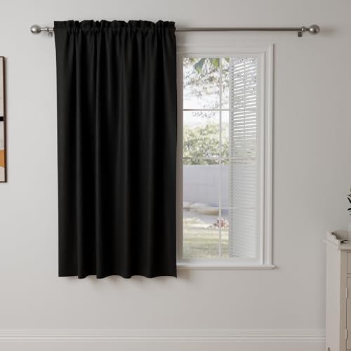 Pacok Verdunklungsvorhänge 1er Set Gardinen Blickdicht Thermo Hitzeschutz Gardine Lichtundurchlässig für Schlafzimmer Wohnzimmer,Schwarz Kurz Vorhänge Verdunkelnd H 137 x B 113 cm von Pacok