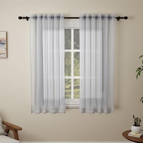 Pacok Voile Vorhänge Transparent Gardinen für Wohnzimmer Modern,2er Set Kurz Vorhang Durchsichtig Grau Rod Tasche für Schlafzimmer H145 x B150cm Pacok Voile Vorhänge Transparent Gardinen für Wohnzimmer Modern,2er Set Kurz Vorhang Durchsichtig Grau Rod Tasche für Schlafzimmer H145 x B150cm von Pacok