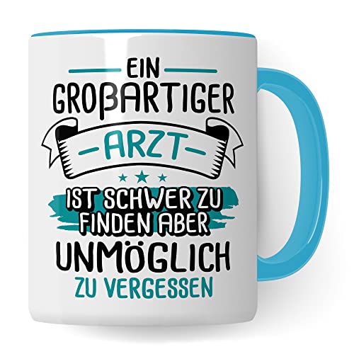 Arzt Tasse, Ein großartiger Arzt ist schwer zu finden aber unmöglich zu vergessen, Arzt Danke Geschenk, Dankeschön Tasse schöner Spruch Kaffeetasse Berufe Tasse (Weiß/Blau) von Pagma Druck