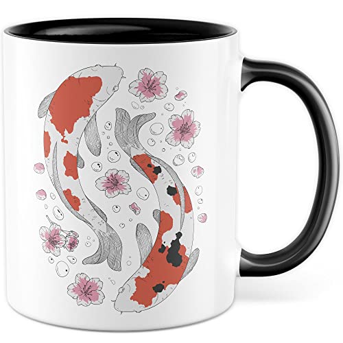 Koi Design Tasse mit Bild Kaffeetasse Koikarpfen Kaffee-Becher Koi-Karpfen Druck Fische und Blumen Tasse Zeichnung Fisch und Pflanzen im Wasser Motiv Japan japanische Karpfen (Weiß/Schwarz) von Pagma Druck