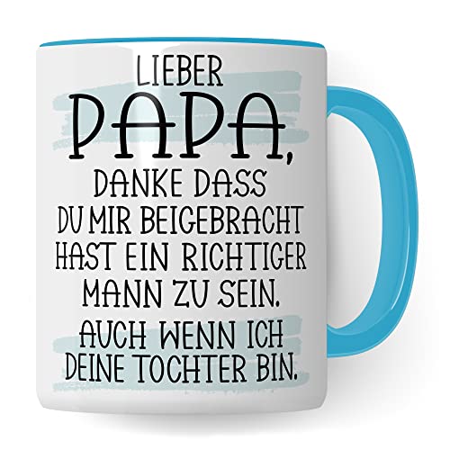 Papa Tasse lustig Kaffeetasse für Väter Geschenkidee Vater Kaffee-Becher Humor Vatertag Geschenk Papi von Tochter Töchter Witz Danke dass du mit beigebracht hast ein richtiger Mann zu sein (Weiß/Blau) von Pagma Druck