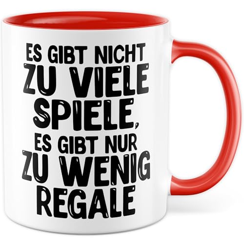 Tasse Brettspielabend Geschenk, Es gibt nicht zu viele Spiele, es gibt nur zu wenige Regale, Kaffeetasse Brettspiel Freunde Spielesammlung, Geschenkidee Brettspielliebhaber Kaffee-Becher von Pagma Druck