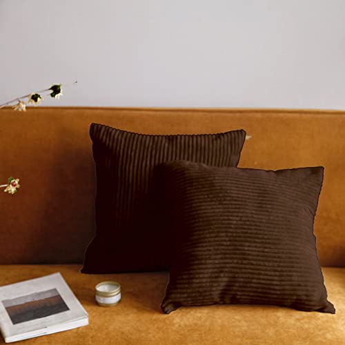 Pagnanno. Kissenhüllen aus weichem Kordsamt, 45 x 45 cm, für Stühle, Wohnzimmer, Schlafzimmer, mit Unsichtbarem Reißverschluss (45,7 x 45,7 cm), Schokolade, 2 Stück von Pagnanno.