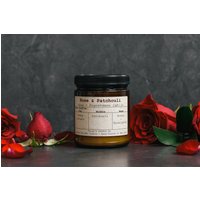 Rose & Patchouli Vegan Sojawachs Kerze von PaigesCandleCo