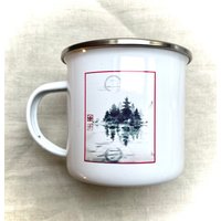 Emaille Tasse Becher Zen Insel Japan Meditation Sumi-E Tusche Beidseitig Bedruckt Camping Wandern Hütte Tee Wichtelgeschenk Emaille Tasse Becher Zen Insel Japan Meditation Sumi-E Tusche Beidseitig Bedruckt Camping Wandern Hütte Tee Wichtelgeschenk von PaintBreatheRepeat