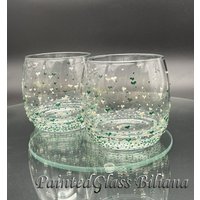 2Er Set Handbemalte Herzen Whiskygläser Valentinstag in Perlmuttweiß Und Smaragdgrün von PaintedGlassBiliana