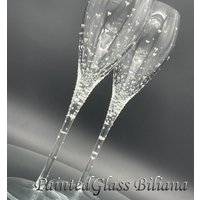 2Er Set Handbemalte Weißwein/Champagnergläser Valentinstag in Perlmuttweiß von PaintedGlassBiliana