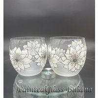 2Er-Set Winter Handbemalte Whisky Weiß Und Silber Weihnachtsstern Gläser von PaintedGlassBiliana