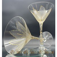 Set Mit 2 Handbemalten Martini Gläsern Golden Tulip von PaintedGlassBiliana