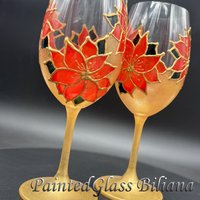 Set Mit 2 Handbemalten Weingläsern Im Vintagestil von PaintedGlassBiliana