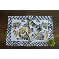Handblock Gedruckte Florale Tischsets Mit Baumwoll-Servietten Boho Ess-Set 6 Stück von PaislyPrint