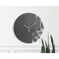 Monochrome Grau Shattered Wanduhr 12 " - Vreme, Art Timepiece, Zeitlose Wandkunst, Handgefertigt Aus Eichenholz, Zeitdarstellung, Einzigartiges Monochrome Grau Shattered Wanduhr 12 " - Vreme, Art Timepiece, Zeitlose Wandkunst, Handgefertigt Aus Eichenholz, Zeitdarstellung, Einzigartiges von PaladimStudio