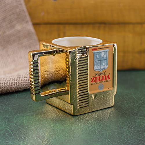 The Legend of Zelda Tasse Game Cartridge weiß, bedruckt, aus Keramik, in Geschenkkarton. The Legend of Zelda Tasse Game Cartridge weiß, bedruckt, aus Keramik, in Geschenkkarton. von Paladone